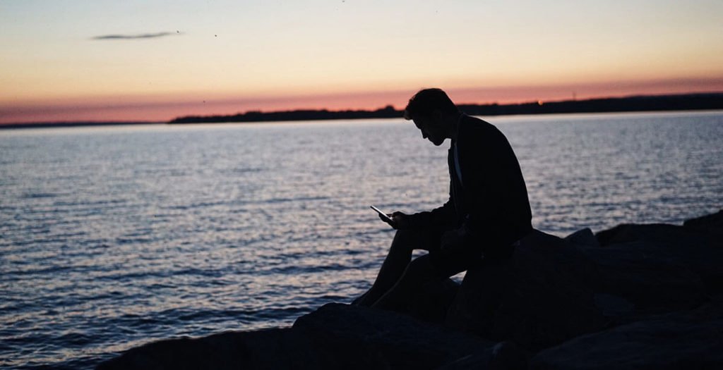 Will Your Cell Phone Throw Off Your Posture?